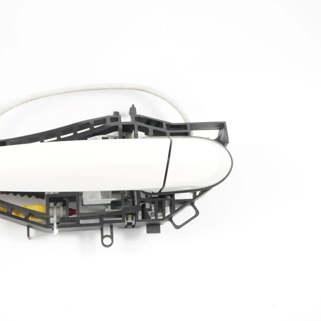 Grab Handle Door BMW F21 F22 Left N/S Mineralweiss Mineral White A96 to with Part number 7268446 Grab Handle Door BMW F21 F22 Left N/S Mineralweiss Mineral White A96 - SKU rhd-7268446-MW4 - Part number 7268446