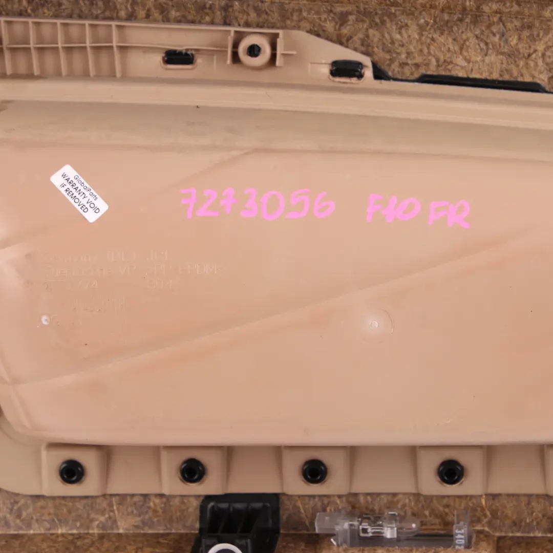 Door Card Front Right O/S Lining Panel Leather Dakota Oyster to BMW F10 F11 with Part number 7273056 BMW F10 F11 Door Card Front Right O/S Lining Panel Leather Dakota Oyster - SKU rhd-7273056 - Part number 7273056