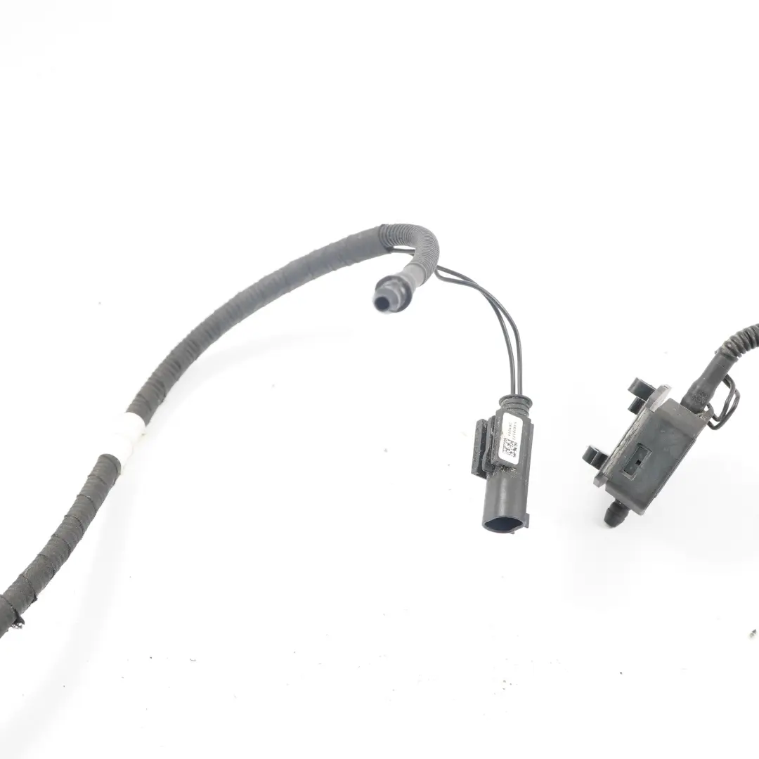 Windscreen Washer System BMW X5 E70 Nozzle Chain to with Part number 7275172 Windscreen Washer System BMW X5 E70 Nozzle Chain - SKU rhd-7275172 - Part number 7275172