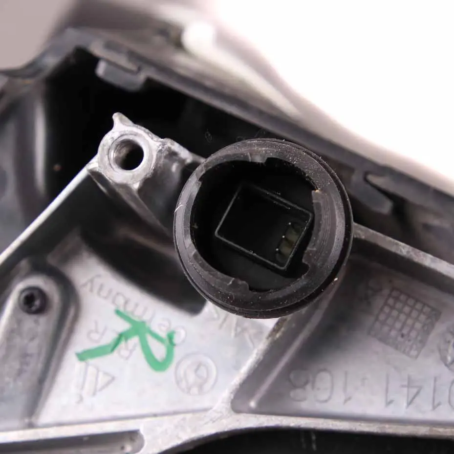 Fold Heated Right Wing Mirror O/S Alpine White - 300 3 Pins to BMW E87 LCI Power with Part number 7282086 BMW E87 LCI Power Fold Heated Right Wing Mirror O/S Alpine White - 300 3 Pins - SKU rhd-7282086-AW - Part number 7282086