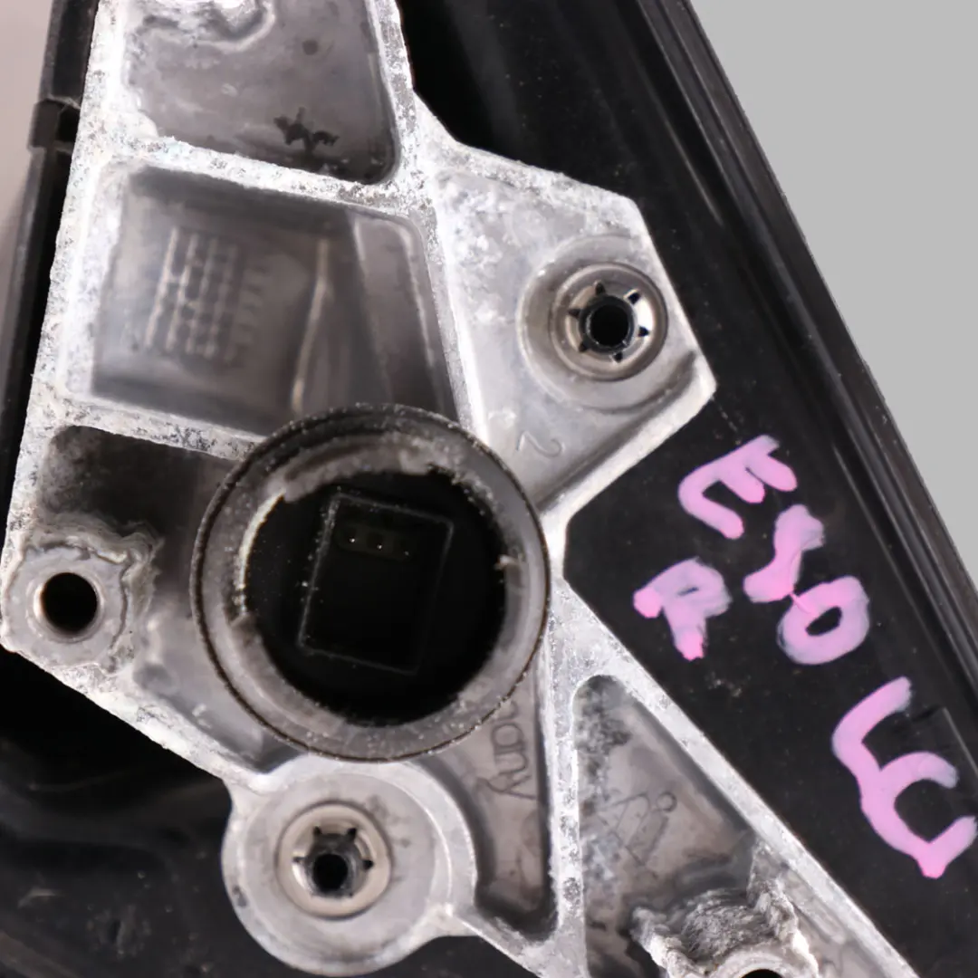 Wing Mirror BMW E90 E91 LCI M Sport Power Fold Right O/S Alpine White - 300 to with Part number 7282586 Wing Mirror BMW E90 E91 LCI M Sport Power Fold Right O/S Alpine White - 300 - SKU rhd-7282586-AW - Part number 7282586