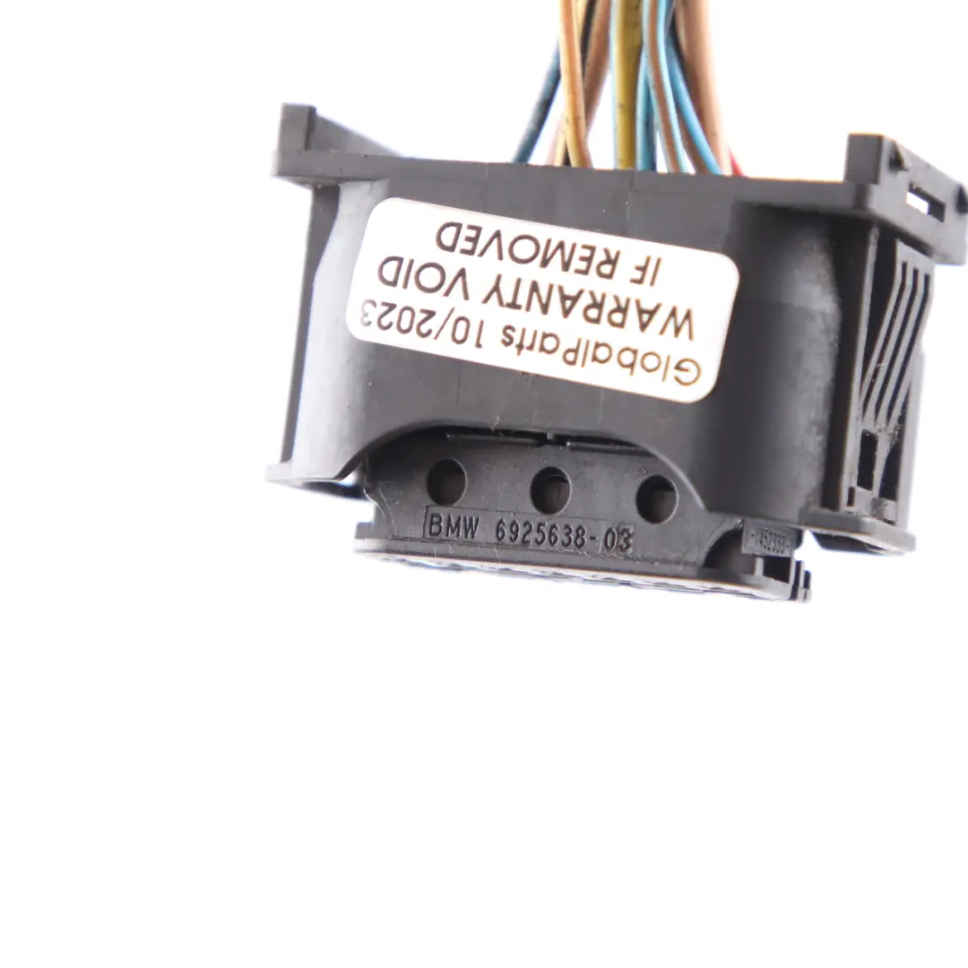 Socket BMW X5 E70 Front Bi-Xenon Headlight Right O/S Wiring Cable 6925638 to Plug with Part number 7288994 Plug Socket BMW X5 E70 Front Bi-Xenon Headlight Right O/S Wiring Cable 6925638 - SKU rhd-7288994-3 - Part number 7288994