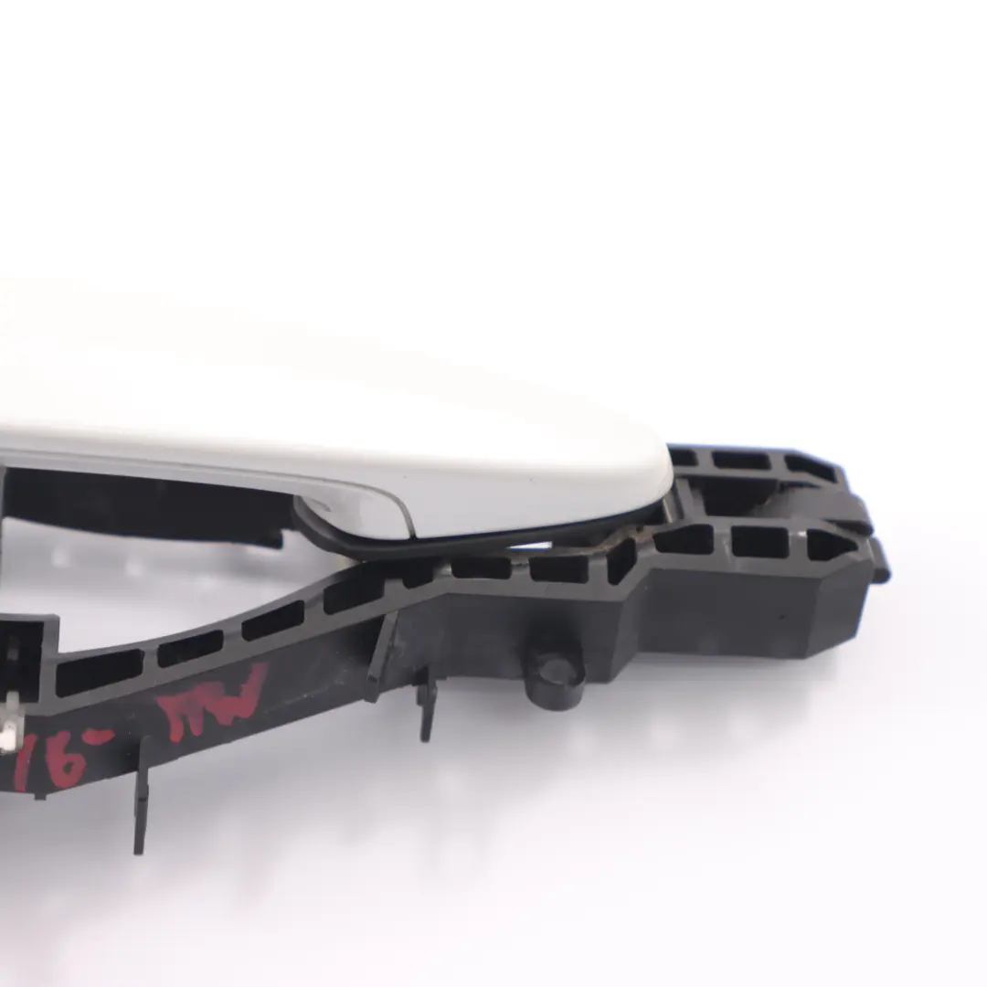 Door Handle BMW F32 F33 F82 M4 Grab Front Right O/S Outside Mineral White - A96 - SKU rhd-7290116-MW - Part number 7290116