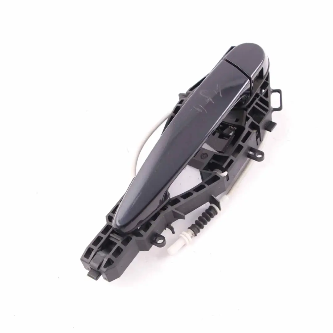 Grab Handle BMW F36 Front Left Door N/S Carbonschwarz Metallic Carbon Black 416 to with Part number 7291405 Grab Handle BMW F36 Front Left Door N/S Carbonschwarz Metallic Carbon Black 416 - SKU rhd-7291405-CAR1 - Part number 7291405