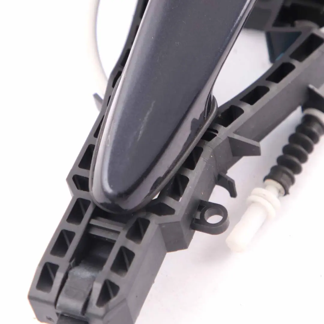 Grab Handle BMW F36 Front Left Door N/S Carbonschwarz Metallic Carbon Black 416 to with Part number 7291405 Grab Handle BMW F36 Front Left Door N/S Carbonschwarz Metallic Carbon Black 416 - SKU rhd-7291405-CAR1 - Part number 7291405