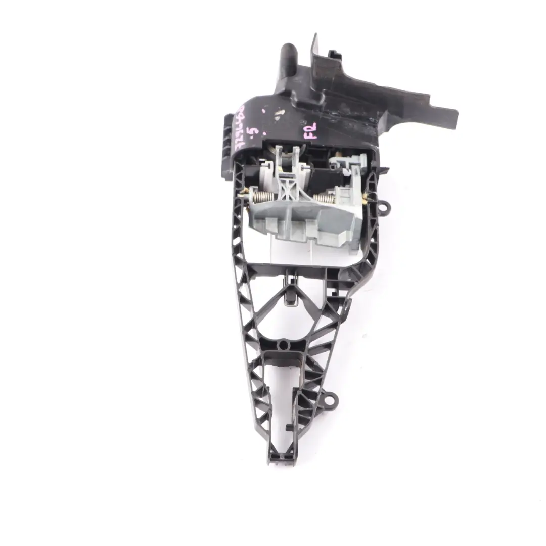 Door Handle Base Mini F55 F56 F57 F60 Carrier Outside Front Right O/S 7406480 to with Part number 7296458 Door Handle Base Mini F55 F56 F57 F60 Carrier Outside Front Right O/S 7406480 - SKU rhd-7296458-5 - Part number 7296458