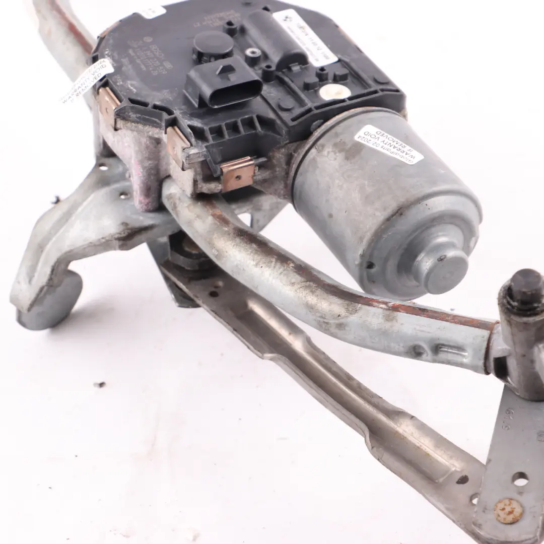 Front Wiper Linkage System Mechanism With Motor Drive 7254926 to BMW F12 F13 with Part number 7306276 BMW F12 F13 Front Wiper Linkage System Mechanism With Motor Drive 7254926 - SKU rhd-7306276 - Part number 7306276