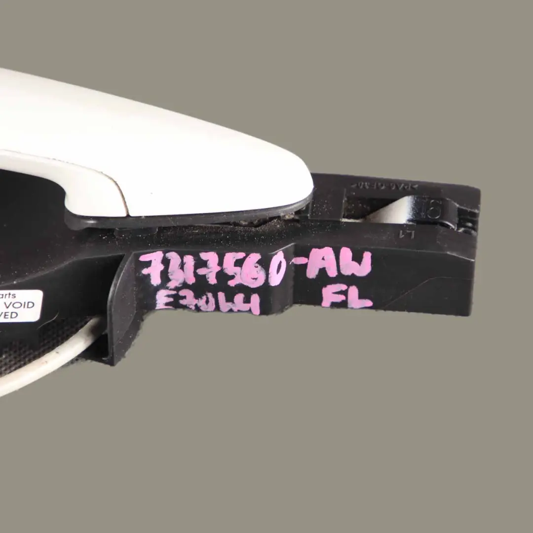 Grab Handle Door BMW X5 E70 Front Left N/S Alpinweiss Alpine White 300 to with Part number 7317560 Grab Handle Door BMW X5 E70 Front Left N/S Alpinweiss Alpine White 300 - SKU rhd-7317560-AW - Part number 7317560