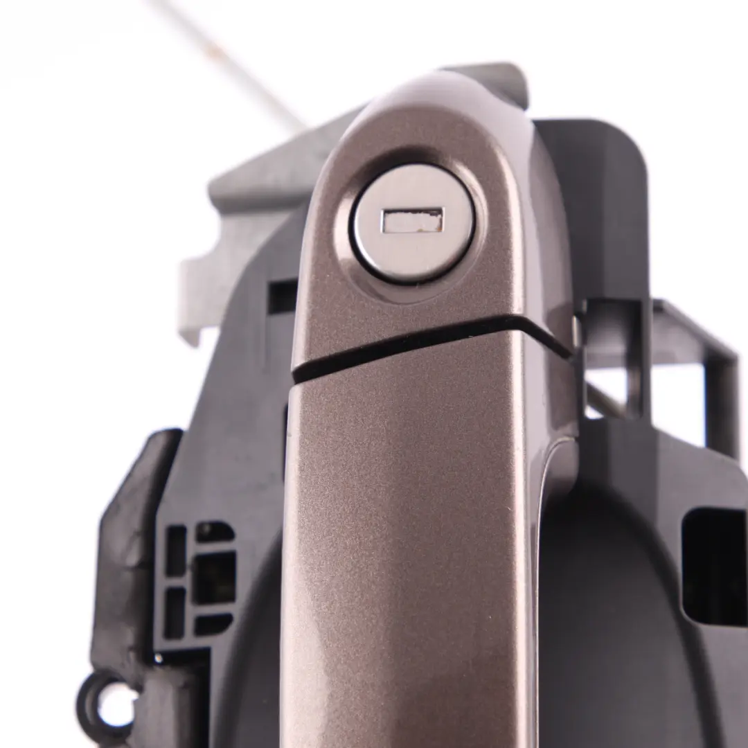 Grab Handle Front Right Door O/S Sparkling Bronze B06 to BMW X3 F25 with Part number 7319349 BMW X3 F25 Grab Handle Front Right Door O/S Sparkling Bronze B06 - SKU rhd-7319349-SPB1 - Part number 7319349