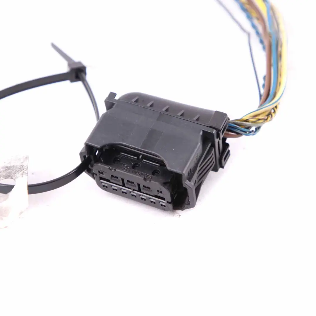 Headlamp Plug BMW F20 F21 LCI Lamp Front Right O/S Cable Socket Connector to with Part number 7358394 Headlamp Plug BMW F20 F21 LCI Lamp Front Right O/S Cable Socket Connector - SKU rhd-7358394-2 - Part number 7358394