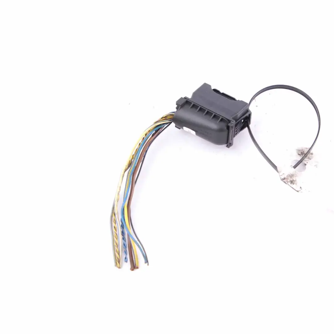 Headlamp Plug BMW F20 F21 LCI Lamp Front Right O/S Cable Socket Connector to with Part number 7358394 Headlamp Plug BMW F20 F21 LCI Lamp Front Right O/S Cable Socket Connector - SKU rhd-7358394-2 - Part number 7358394