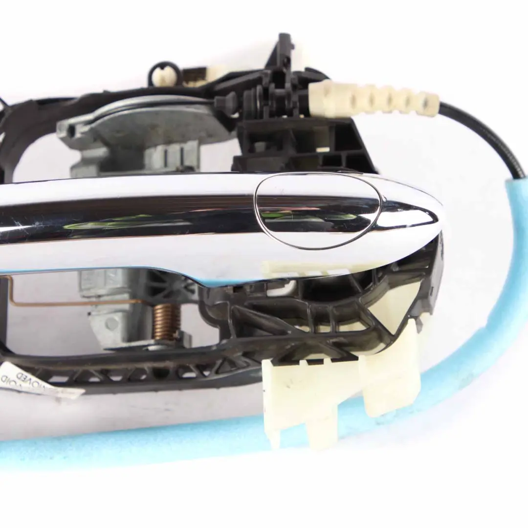 Grab Handle Mini F55 F56 F60 Outside Door Chrome Front Right O/S Carrier to with Part number 7434536 Grab Handle Mini F55 F56 F60 Outside Door Chrome Front Right O/S Carrier - SKU rhd-7434536-1 - Part number 7434536