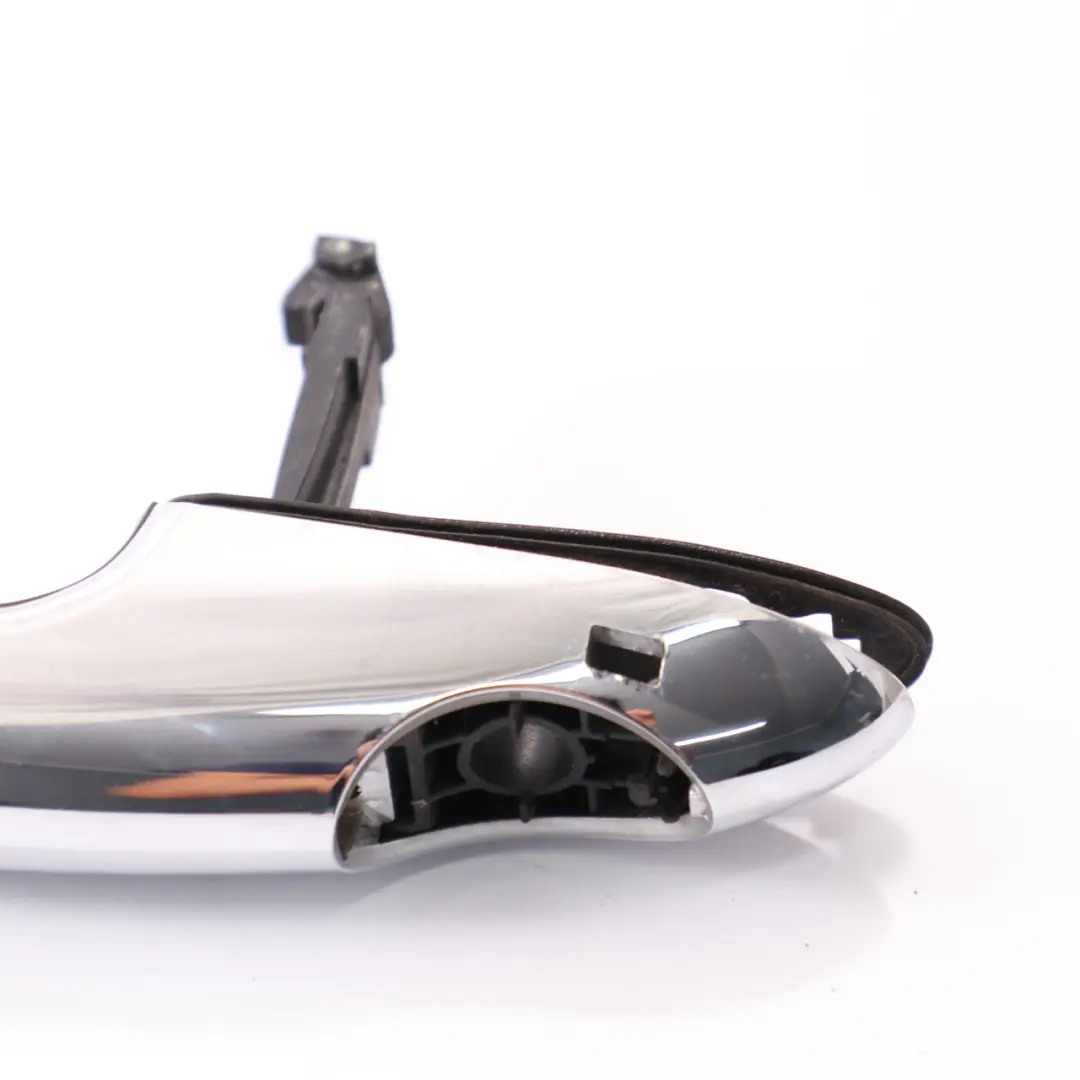 Grab Handle Mini F55 F56 F60 Outside Door Chrome Front Right O/S to with Part number 7434536 Grab Handle Mini F55 F56 F60 Outside Door Chrome Front Right O/S - SKU RHD-7434536-2 - Part number 7434536