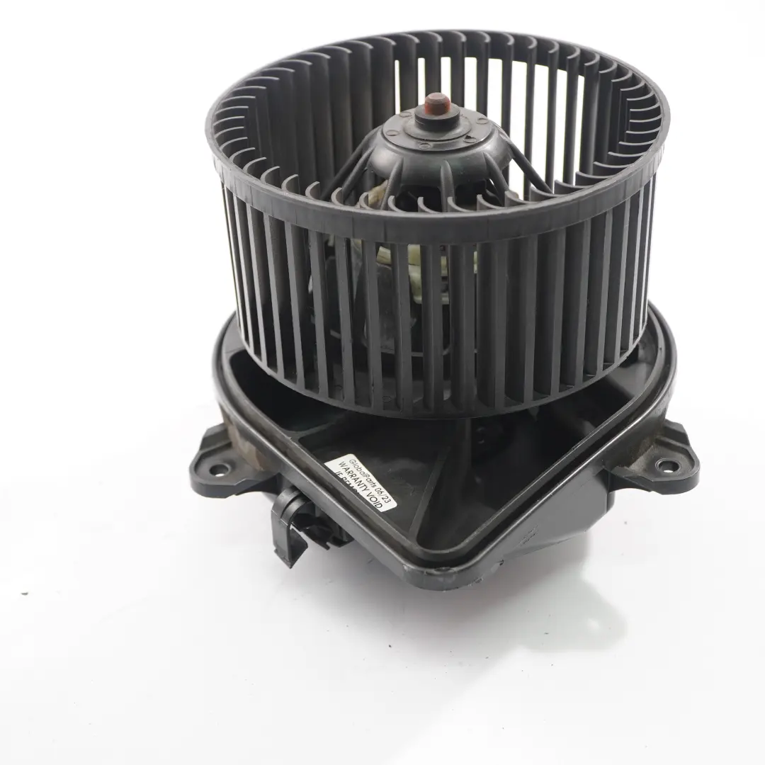 Heater Blower Renault Trafic Vauxhall Vivaro Motor Fan Actuator Unit to with Part number 7701208225 Heater Blower Renault Trafic Vauxhall Vivaro Motor Fan Actuator Unit - SKU rhd-7701208225 - Part number 7701208225