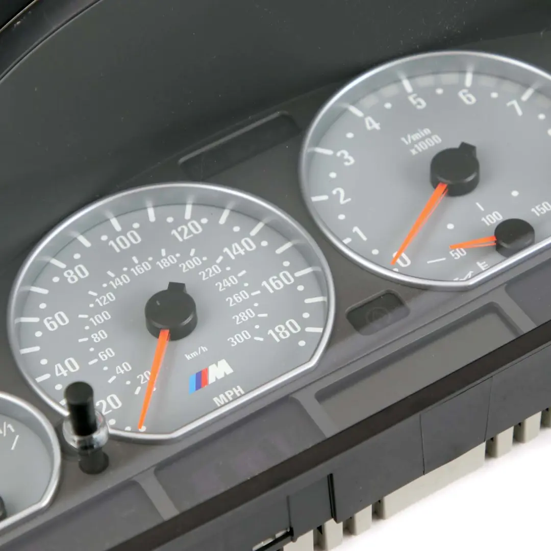 Instrument Cluster Speedometer Speedo Clocks Gauge Unit to BMW E46 M3 with Part number 7834417 BMW E46 M3 Instrument Cluster Speedometer Speedo Clocks Gauge Unit - SKU rhd-7834417 - Part number 7834417