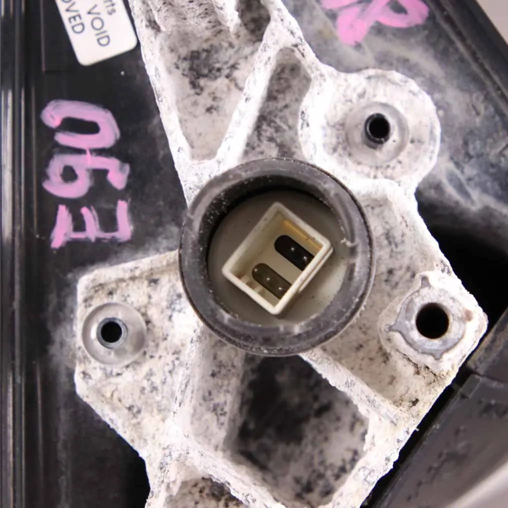 Wing Mirror BMW E90 E91 M Sport High Gloss Heated Right Door O/S Alpine White to with Part number 8046428 Wing Mirror BMW E90 E91 M Sport High Gloss Heated Right Door O/S Alpine White - SKU rhd-8046428-AW - Part number 8046428