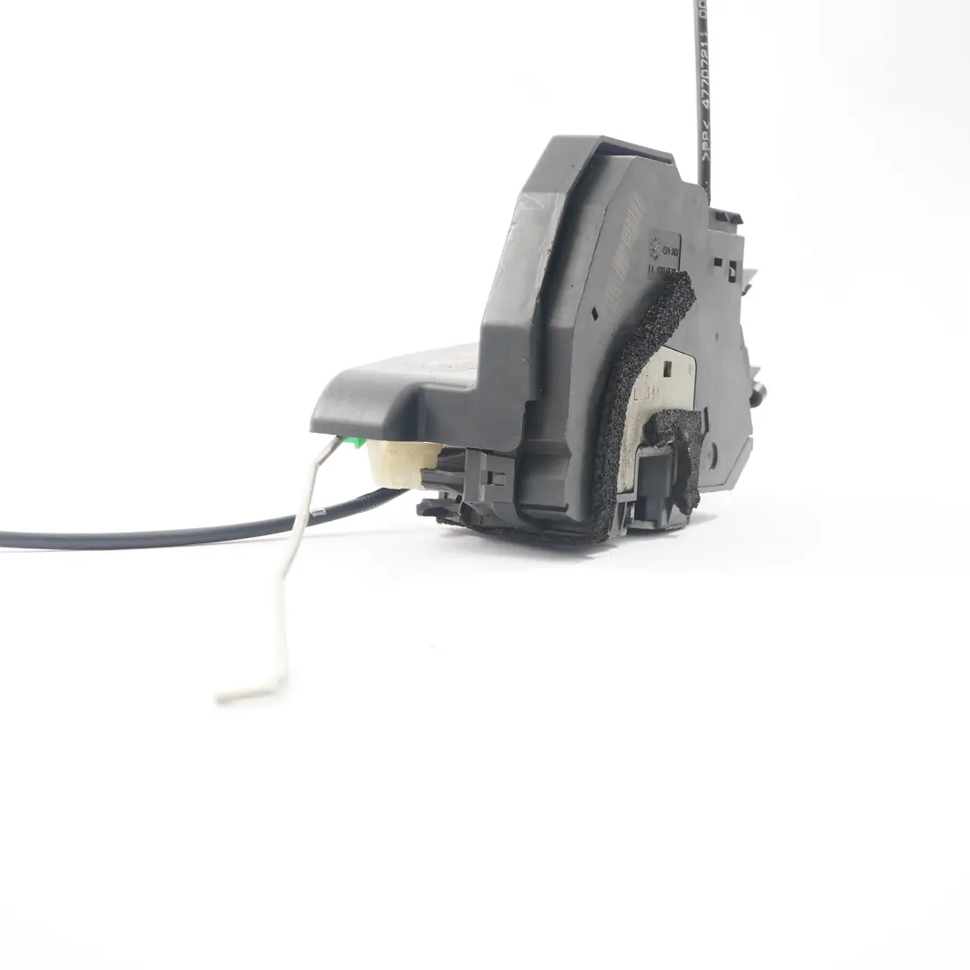 Door Lock Front Left N/S Latch to Renault Trafic 3 Vauxhall Vivaro B with Part number 805039145R Renault Trafic 3 Vauxhall Vivaro B Door Lock Front Left N/S Latch - SKU rhd-805039145R - Part number 805039145R