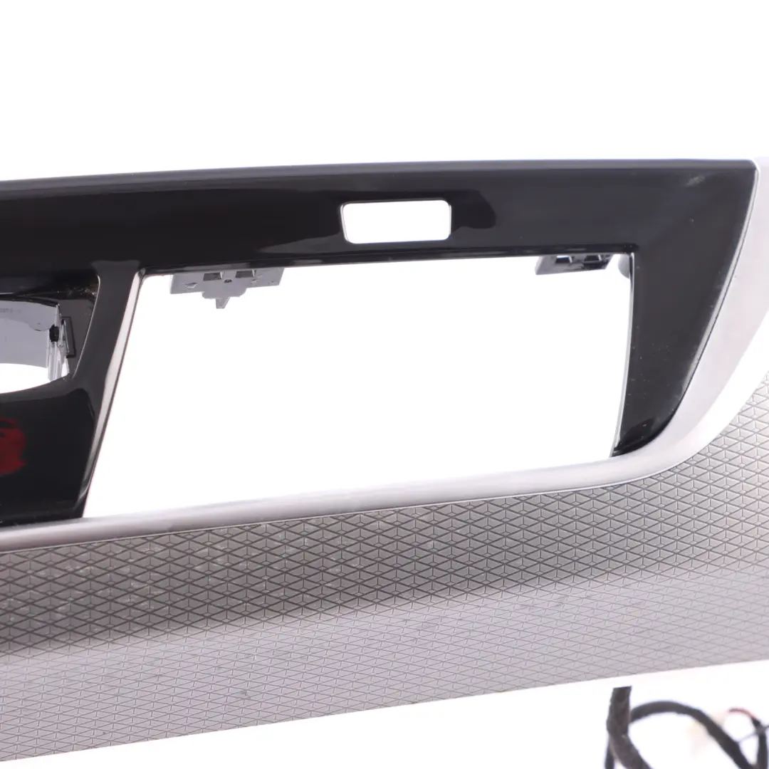 BMW G30 Dashboard Instrument Panel Decor Alu Rhombicle Perlglanz Chrom - SKU rhd-8070622-1 - Part number 8070622