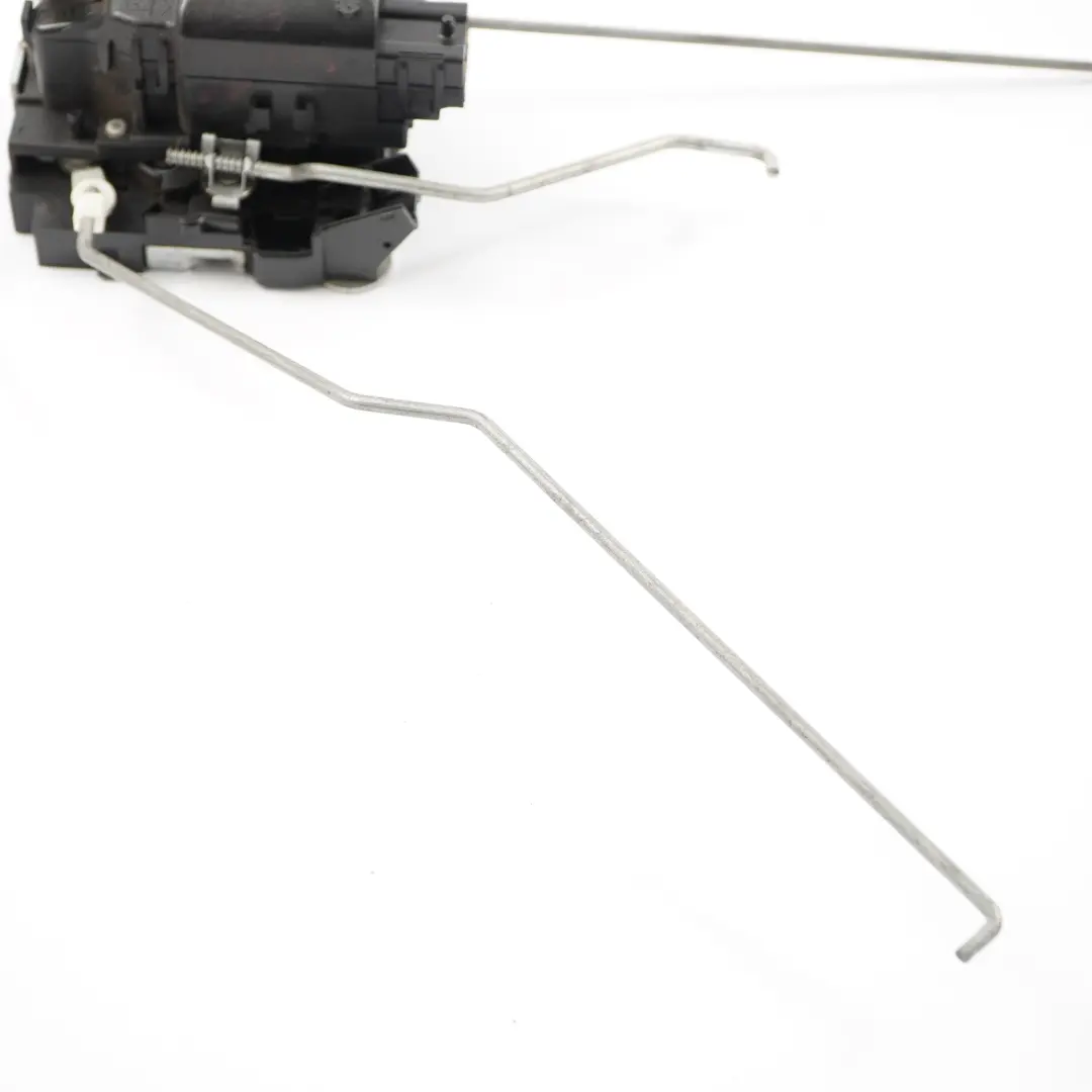 Door Lock Front Right O/S Latch Catch Mechanism to Renault Master 2 with Part number 8200147150 Renault Master 2 Door Lock Front Right O/S Latch Catch Mechanism - SKU rhd-8200147150 - Part number 8200147150