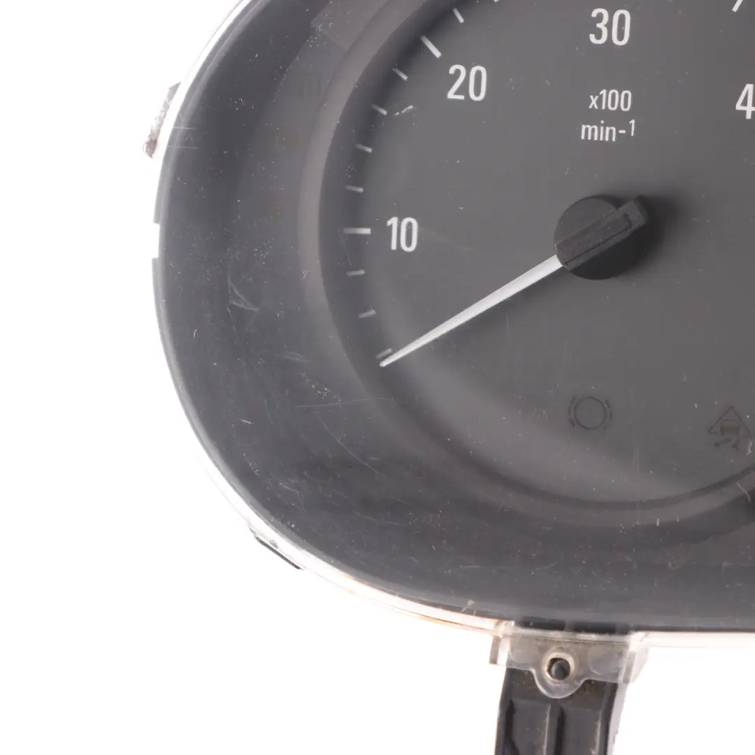 Vauxhall Vivaro Diesel Instrument Cluster Speedo Clocks Meter Manual - SKU rhd-8200283201 - Part number 8200283201