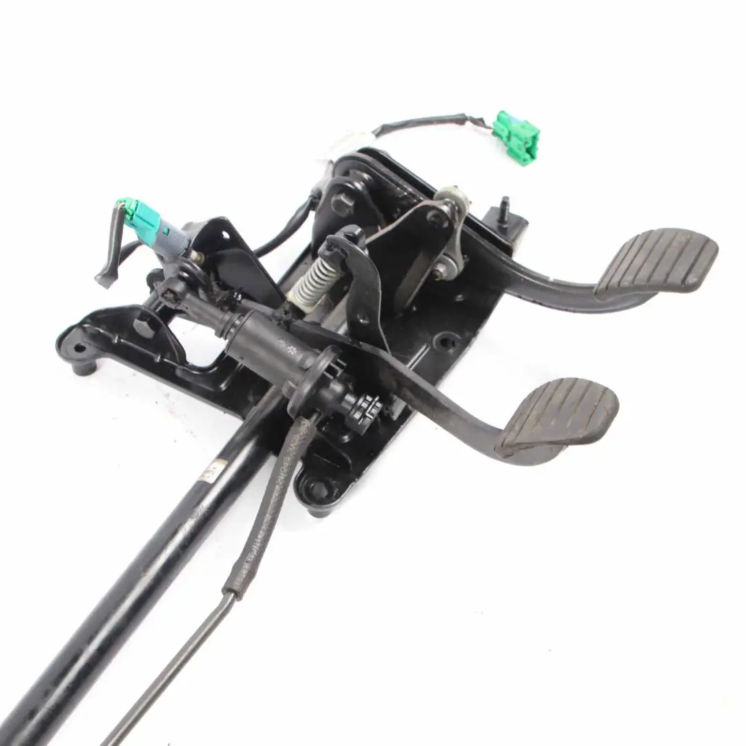 Pedal Box Automatic Brake Pedal Box Bracket Assy to Renault Trafic with Part number 82005-13301 Renault Trafic Pedal Box Automatic Brake Pedal Box Bracket Assy - SKU rhd-82005-13301 - Part number 82005-13301