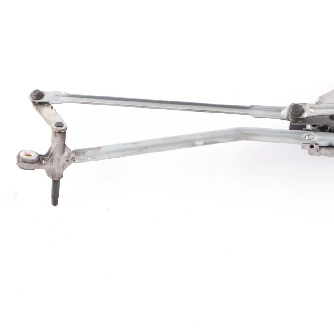 Windscreen Front Wiper Linkage System Motor to Renault Master III with Part number 8200734792 Renault Master III Windscreen Front Wiper Linkage System Motor - SKU rhd-8200734792 - Part number 8200734792