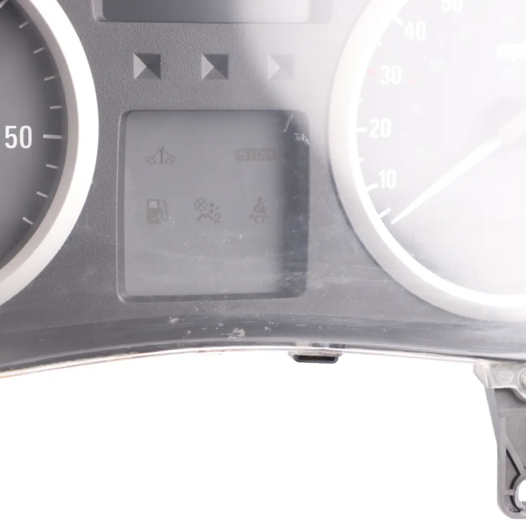 Instrument Cluster Speedo to Renault Trafic 2 Vauxhall Vivaro A Diesel with Part number 8200961820 Renault Trafic 2 Vauxhall Vivaro A Diesel Instrument Cluster Speedo - SKU rhd-8200961820 - Part number 8200961820