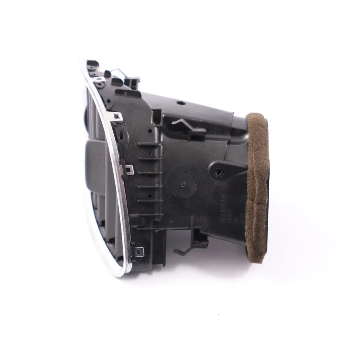 Armaturenbrett vorne links AIr Vent A2048306354 für Mercedes W204 mit Teilenummer 8T2820901B Mercedes W204 Armaturenbrett vorne links AIr Vent A2048306354 - SKU rhd-8T2820901B - Teilenummer 8T2820901B