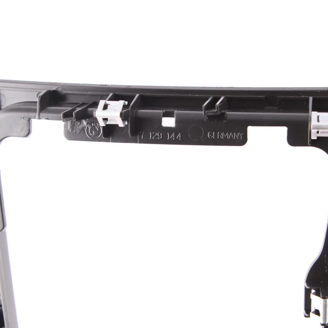 Ashtray Interior Trim Set Dashboard Black High Gloss to BMW E81 E82 E87 LCI E88 with Part number 9121721 BMW E81 E82 E87 LCI E88 Ashtray Interior Trim Set Dashboard Black High Gloss - SKU rhd-9121721 - Part number 9121721