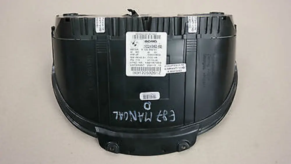 Instrument cluster Speedo clocks manual to BMW 1 Series E81 E87 E87N Diesel with Part number 9122592 BMW 1 Series E81 E87 E87N Diesel Instrument cluster Speedo clocks manual - SKU rhd-9122592 - Part number 9122592