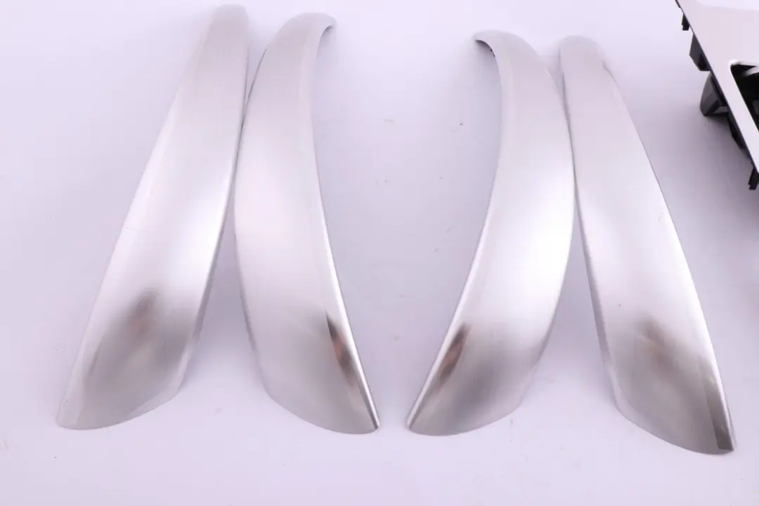 Ashtray Interior Trim Set Dash Dashboard Akzentschliff to BMW 1 Series E87 LCI with Part number 9122672 BMW 1 Series E87 LCI Ashtray Interior Trim Set Dash Dashboard Akzentschliff - SKU rhd-9122672 - Part number 9122672