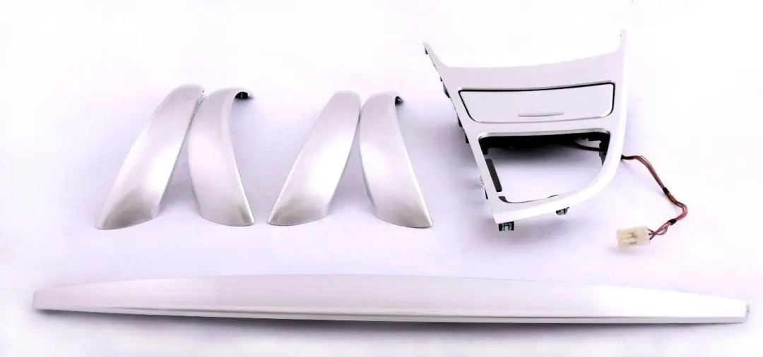 Ashtray Interior Trim Set Dash Dashboard Akzentschliff to BMW 1 Series E87 LCI with Part number 9122672 BMW 1 Series E87 LCI Ashtray Interior Trim Set Dash Dashboard Akzentschliff - SKU rhd-9122672 - Part number 9122672
