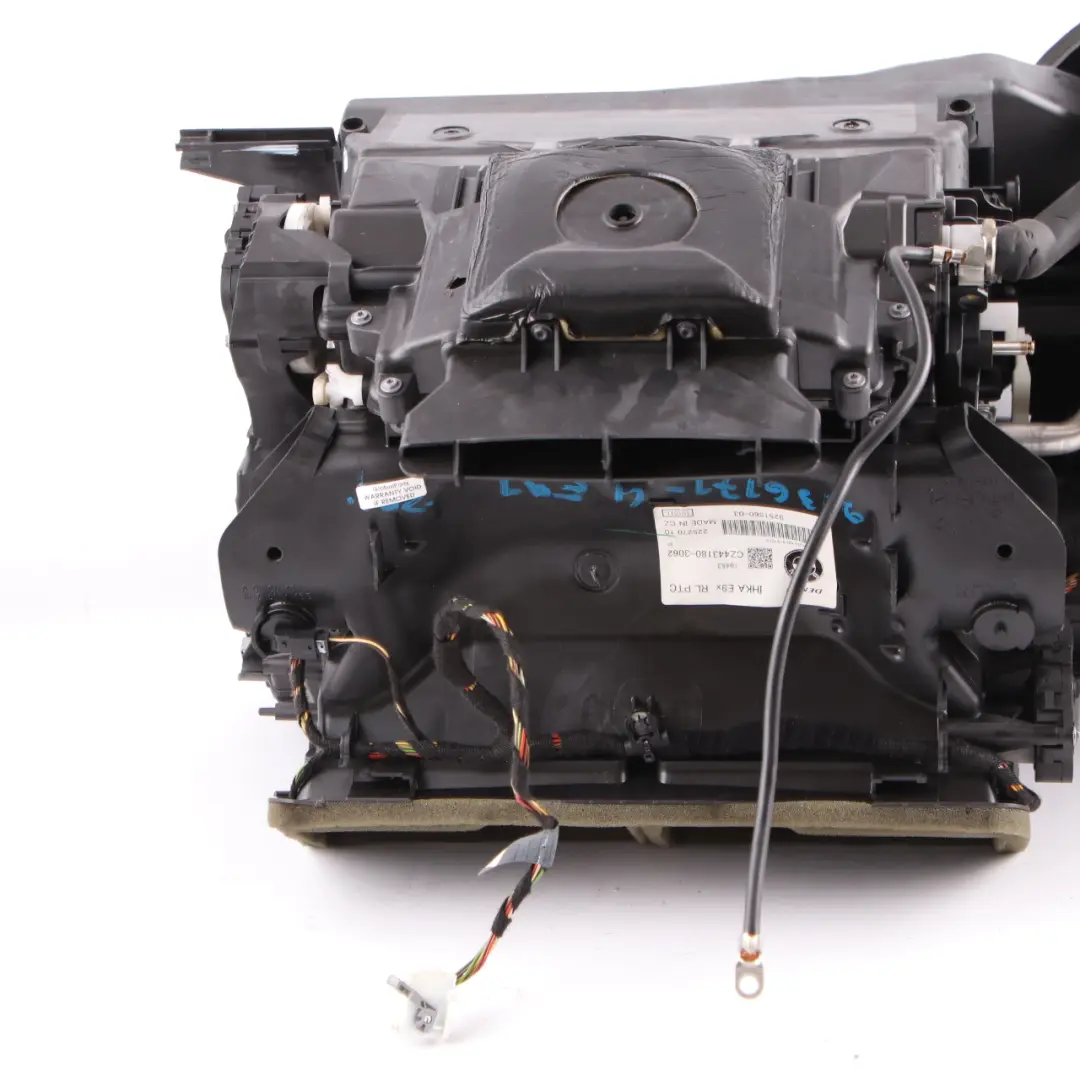 Heater Matrix Housing Front Flap Part Air Con Blower Unit to BMW E90 E91 with Part number 9136171 BMW E90 E91 Heater Matrix Housing Front Flap Part Air Con Blower Unit - SKU rhd-9136171-4 - Part number 9136171