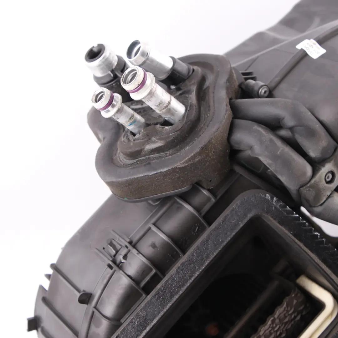Heater Matrix Housing Front Flap Part Air Con Blower Unit to BMW E90 E91 with Part number 9136171 BMW E90 E91 Heater Matrix Housing Front Flap Part Air Con Blower Unit - SKU rhd-9136171-4 - Part number 9136171