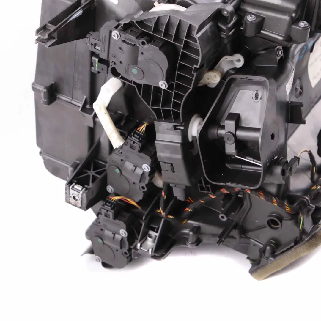 Heater Matrix Housing Front Flap Part Air Con Blower Unit to BMW E90 E91 with Part number 9136171 BMW E90 E91 Heater Matrix Housing Front Flap Part Air Con Blower Unit - SKU rhd-9136171-4 - Part number 9136171