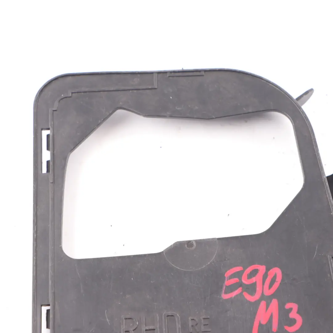 Filter Housing BMW E90 E92 E93 M3 S65 Cover Trim Right O/S to Air with Part number 9144868 Air Filter Housing BMW E90 E92 E93 M3 S65 Cover Trim Right O/S - SKU rhd-9144868 - Part number 9144868