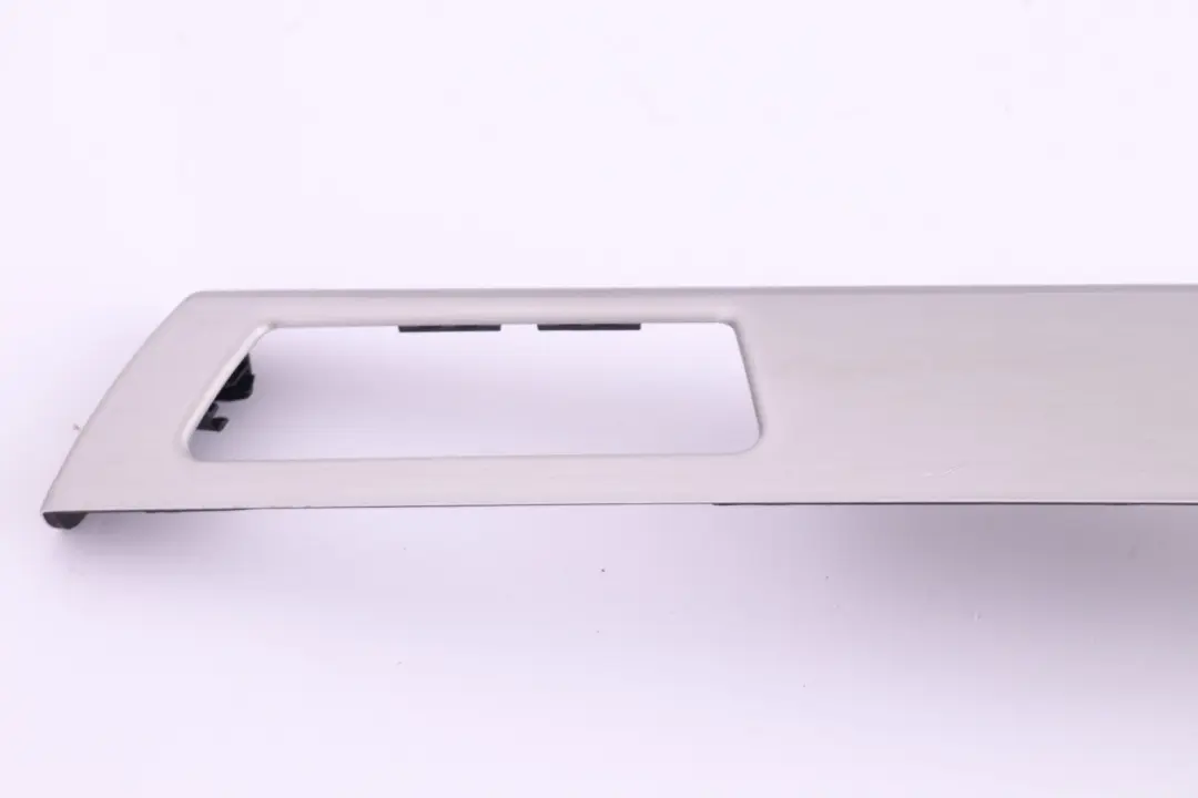 Dashboard Silver Aluminum Feinschlif Left N/S to BMW 3 Series E90 LCI E91 E92 Cover with Part number 9147393 BMW 3 Series E90 LCI E91 E92 Cover Dashboard Silver Aluminum Feinschlif Left N/S - SKU rhd-9147393 - Part number 9147393