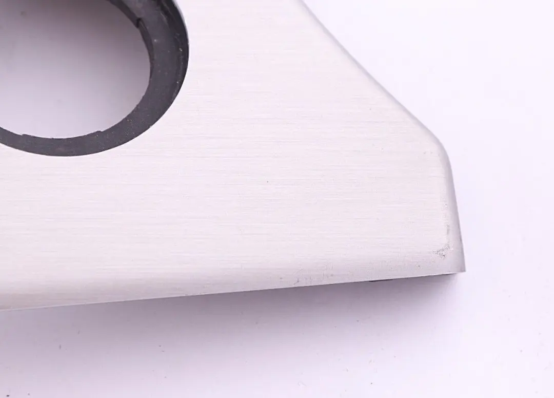 Dashboard Silver Aluminum Feinschlif Left N/S to BMW 3 Series E90 LCI E91 E92 Cover with Part number 9147393 BMW 3 Series E90 LCI E91 E92 Cover Dashboard Silver Aluminum Feinschlif Left N/S - SKU rhd-9147393 - Part number 9147393