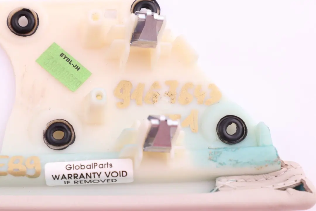 Trim Dashboard Panel Fineline Right O/S Elfenbeinweiss to BMW Z4 Series E89 with Part number 9167643 BMW Z4 Series E89 Trim Dashboard Panel Fineline Right O/S Elfenbeinweiss - SKU rhd-9167643-1 - Part number 9167643