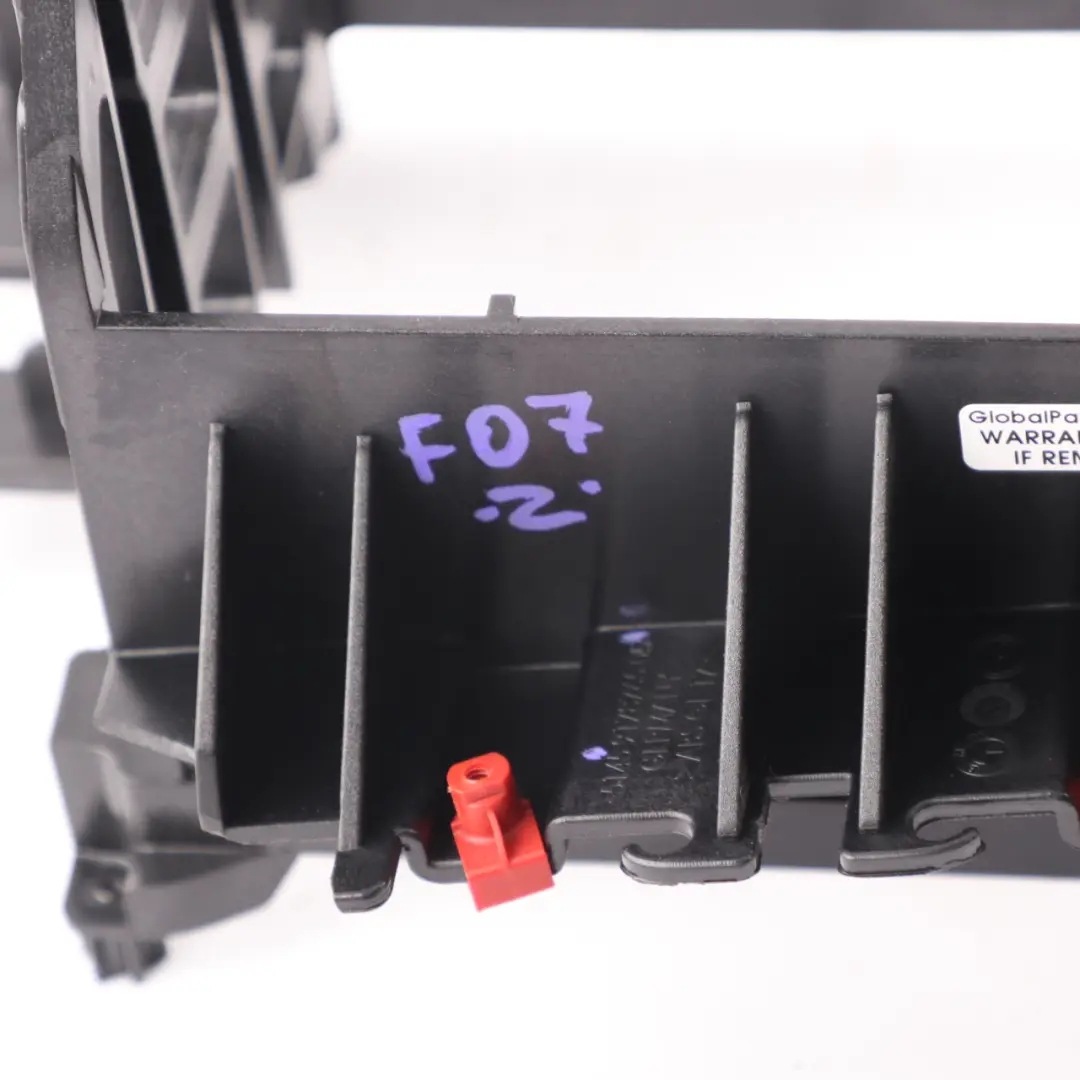 Centre Console Instrument Panel Carrier Bracket to BMW F07 with Part number 9178765 BMW F07 Centre Console Instrument Panel Carrier Bracket - SKU RHD-9178765 - Part number 9178765