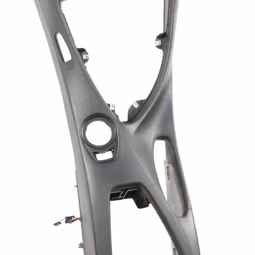 Centre Middle Console Armrest Cup Drink Holder Leather Black to BMW E63 E64 with Part number 9179982 BMW E63 E64 Centre Middle Console Armrest Cup Drink Holder Leather Black - SKU rhd-9179982-1 - Part number 9179982