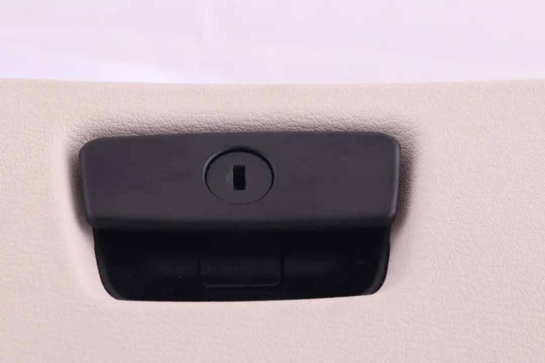 Glove Box Dashboard ELFENBEINWEISS to BMW Z4 Series E89 Roadster Cabrio Convertible with Part number 9190941 BMW Z4 Series E89 Roadster Cabrio Convertible Glove Box Dashboard ELFENBEINWEISS - SKU rhd-9190941 - Part number 9190941