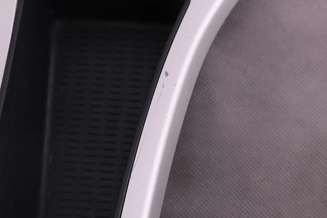 Centre Console Trim Ashtray Gear Surround Satinsilber to BMW 3 Series E90 LCI Cover with Part number 9197237 BMW 3 Series E90 LCI Cover Centre Console Trim Ashtray Gear Surround Satinsilber - SKU rhd-9197237-1 - Part number 9197237