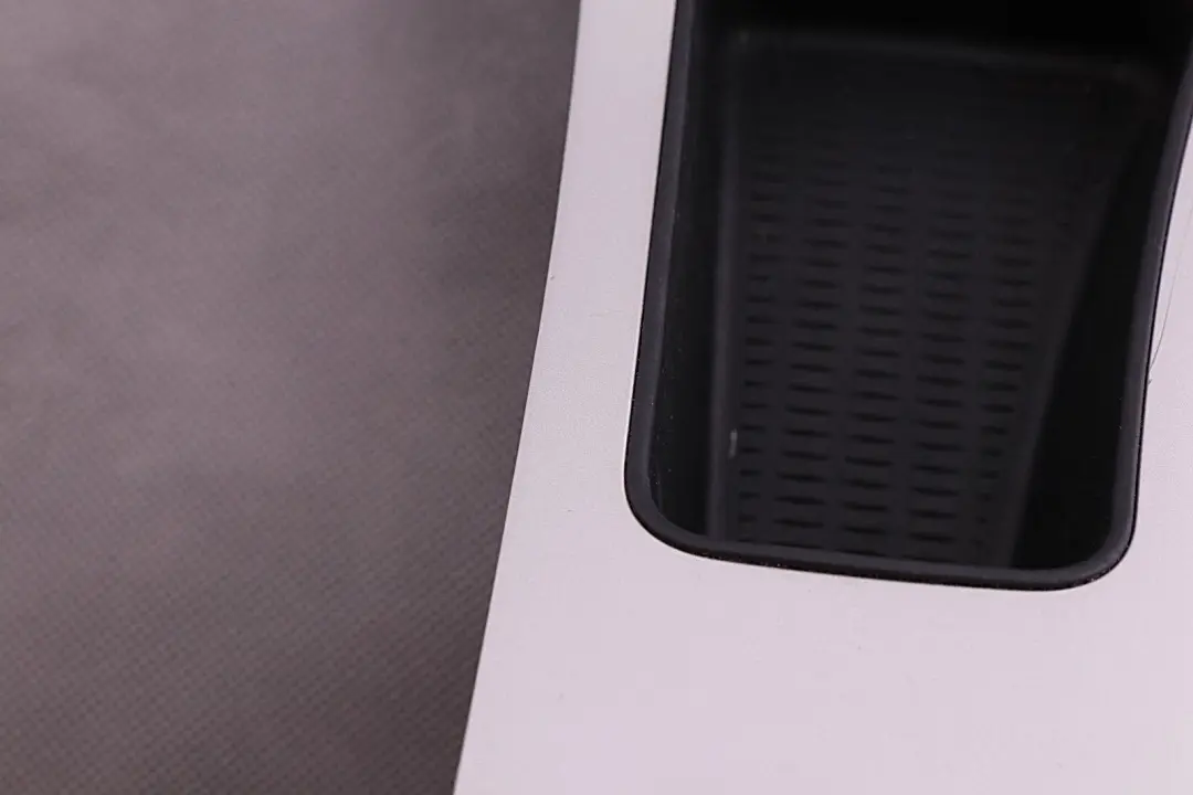 BMW 3 Series E90 LCI Cover Centre Console Trim Ashtray Gear Surround Satinsilber - SKU rhd-9197237-1 - Part number 9197237