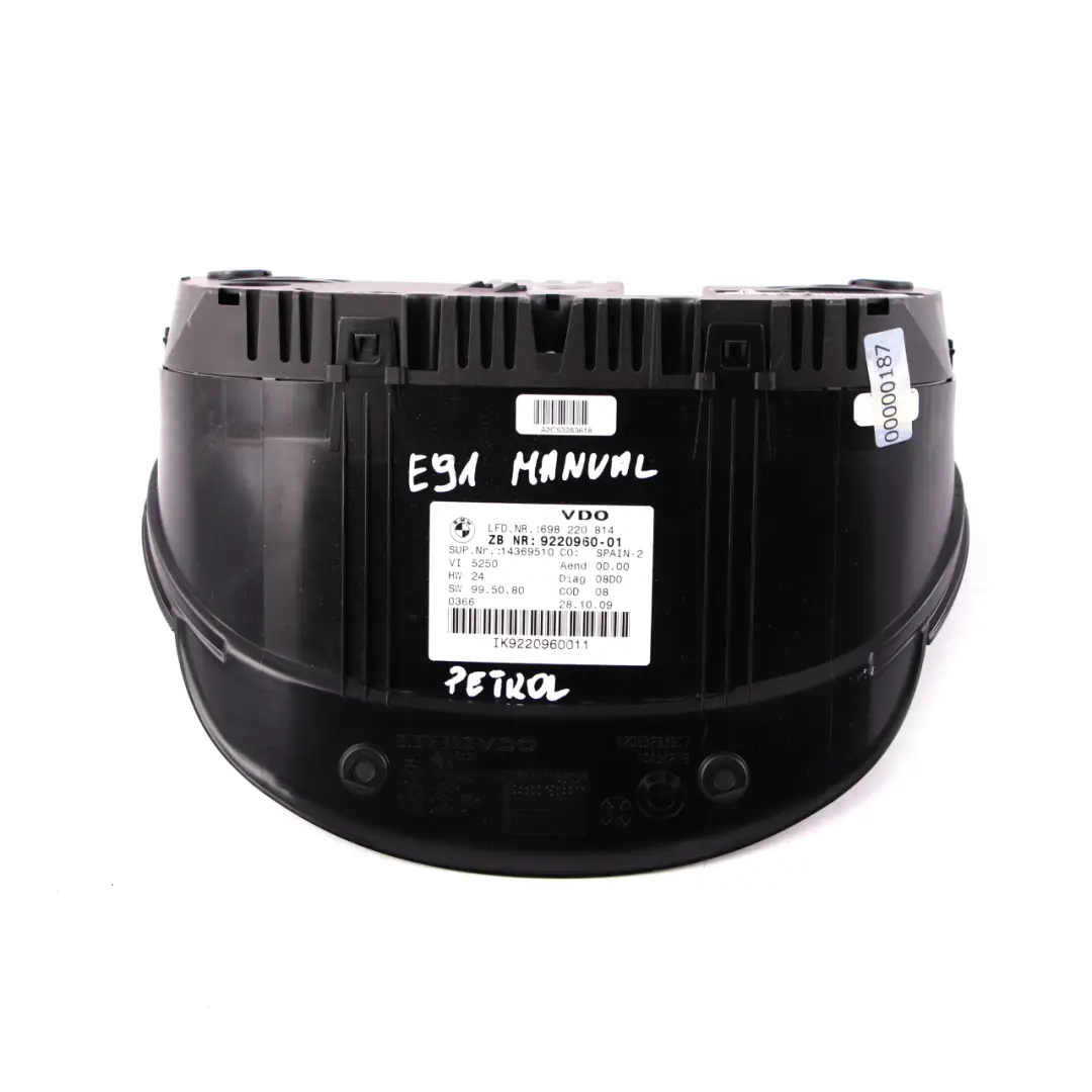 Instrument Cluster Speedo Clocks Petrol Manual to BMW 3 Series E90 E91 with Part number 9220960 BMW 3 Series E90 E91 Instrument Cluster Speedo Clocks Petrol Manual - SKU rhd-9220960 - Part number 9220960