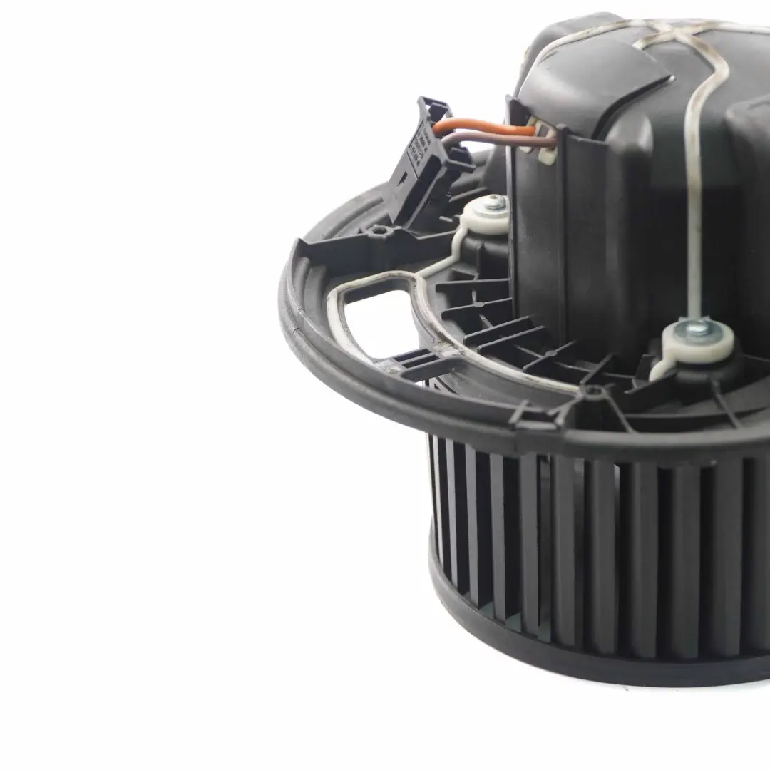 Heater Fan Blower Unit Motor Fan to BMW E81 E87 E90 E91 E92 E93 with Part number 9227671 BMW E81 E87 E90 E91 E92 E93 Heater Fan Blower Unit Motor Fan - SKU rhd-9227671-2 - Part number 9227671