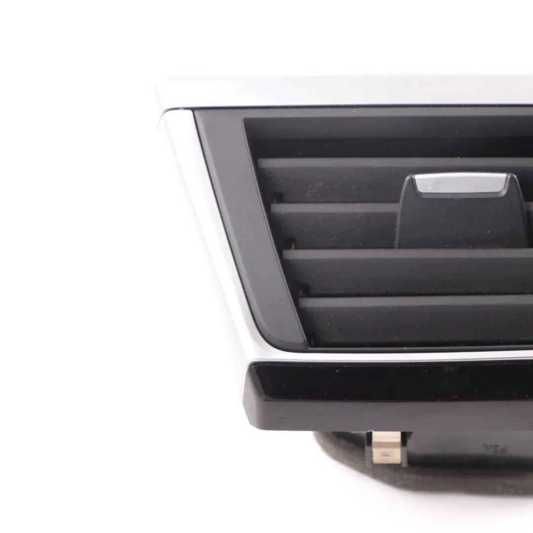 Vent BMW F30 F31 Fresh Air Grille Front Right O/S Trim Chrome to Dash with Part number 9231995 Dash Vent BMW F30 F31 Fresh Air Grille Front Right O/S Trim Chrome - SKU rhd-9231995-10 - Part number 9231995