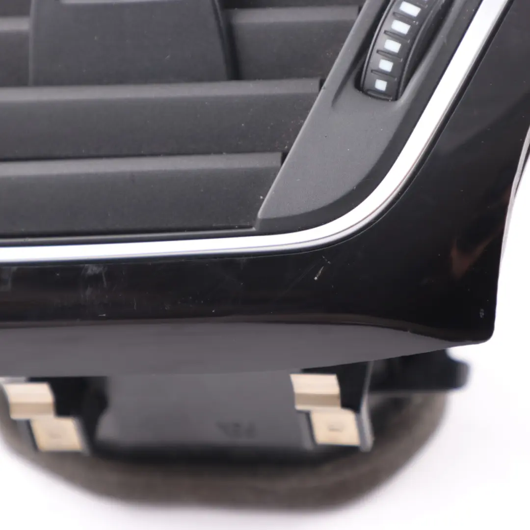 Vent BMW F30 F31 Fresh Air Grille Front Right O/S Trim Chrome to Dash with Part number 9231995 Dash Vent BMW F30 F31 Fresh Air Grille Front Right O/S Trim Chrome - SKU rhd-9231995-10 - Part number 9231995