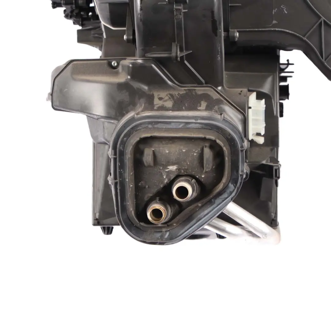 Heater Blower Matrix Box Valeo to Mini Cooper One R56 R57 R58 R59 with Part number 9266887 Mini Cooper One R56 R57 R58 R59 Heater Blower Matrix Box Valeo - SKU rhd-9266887 - Part number 9266887