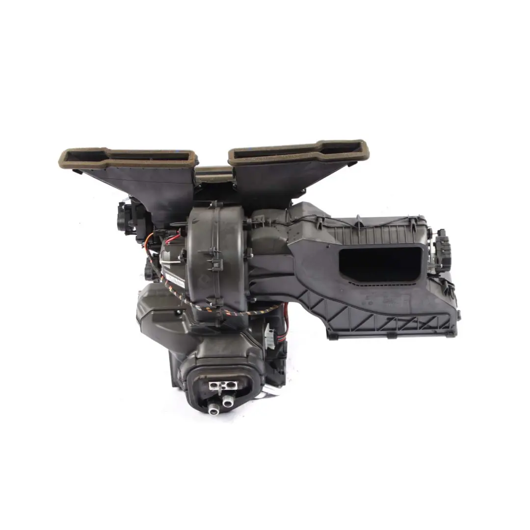 Heater Blower Matrix Box Diesel Valeo 9318359 to Mini R55 R60 Clubman Countryman with Part number 9266893 Mini R55 R60 Clubman Countryman Heater Blower Matrix Box Diesel Valeo 9318359 - SKU rhd-9266893 - Part number 9266893